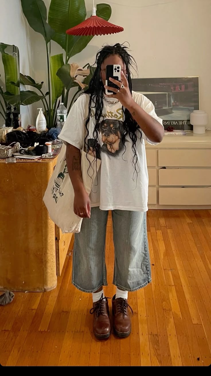 Featured fashion item